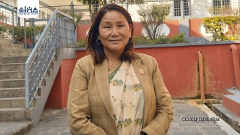 इन्दिरा राना नेपाल फर्किएपछि मात्रै हटाउने प्रस्तावमा छलफल हुने