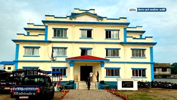 स्रोत नखुलेको १२ लाख रुपैयाँ नगद सहित एक भारतीय नागरिक पक्राउ