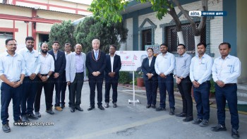 जापानी राजदूतद्वारा केएनपी जापान कारखानाको अवलोकन भ्रमण