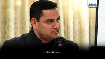 स्वास्थ्यमन्त्री पौडेलको चेतावनी: आयोगको निर्णय नमाने निजी मेडिकल कलेजको सम्बन्धन खारेज गरिन्छ