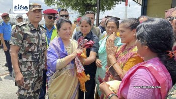 गुट चलाउन आउँदैन, एमालेकै कार्यकर्ता हुँ : पूर्वराष्ट्रपति भण्डारी