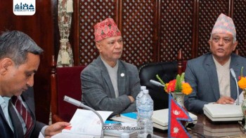 विश्वविद्यालयमा प्रधानमन्त्री वा मन्त्री कुलपति हुनु उपयुक्त होइन: सहकुलपति रघुजी पन्त