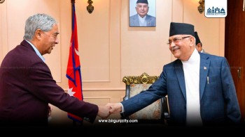 ओली र देउवाबीच समसामयिक विषयमा छलफल, प्रचण्ड सहभागी भएनन्