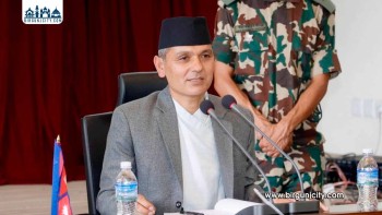 गृहमन्त्री अर्यालद्वारा सामाजिक सञ्जालमा भ्रम फैलाउनेविरुद्ध कडा कारबाहीको निर्देशन