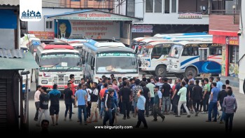 बन्दका बेलामा यात्रु बोक्ने सार्वजनिक बस रोकिएपछि जडीबुटीमा तनाव, प्रहरी हस्तक्षेप